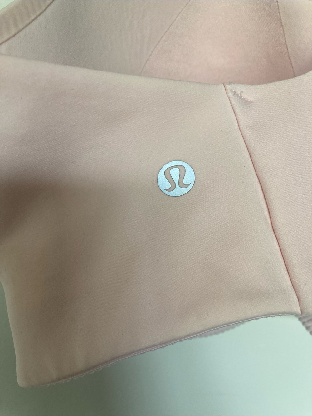 lululemon airsupport bra Light Pink High Support Cross-Back Sports Bra 34D - Picture 4 of 6
